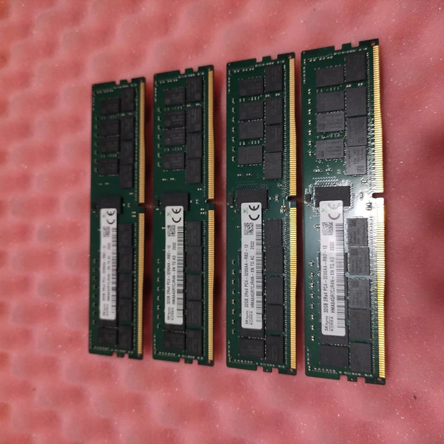 Комплект: Серверна оперативна пам'ять Hynix / 128 GB (4x 32 GB
