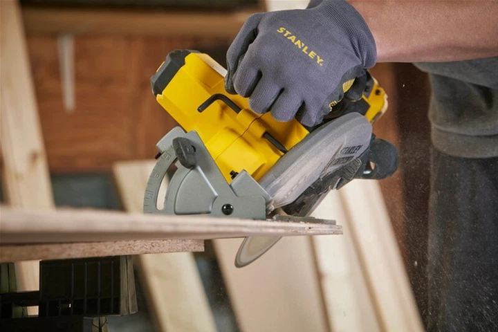 Аккумуляторная циркулярная пила Stanley FatMax 18V (V20) Li-Ion, 4000 об/мин SFMCS500B - изображение 9