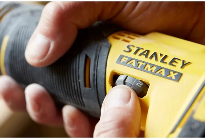 Многофункциональный инструмент аккумуляторный Stanley FatMax 18В, Li-Ion, 3000 об/хв SFMCE500B - изображение 3