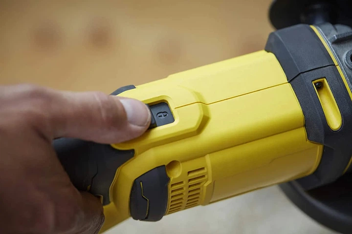 Угловая шлифовальная машина аккумуляторная Stanley FatMax Li-Ion Li-Ion 18В, 8500 об/мин, d=125 мм SFMCG400M2K - изображение 10