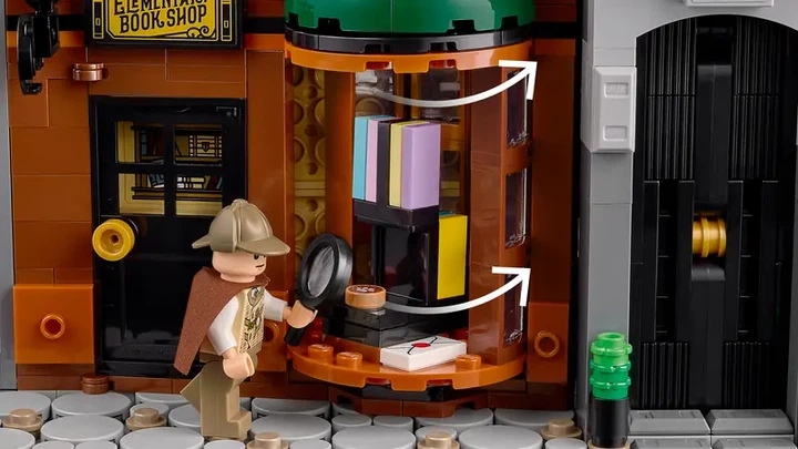 Конструктор LEGO Icons Шерлок Холмс: Книжный уголок 1359 элементов (10351) - Фото 17 Конструктор LEGO Icons Шерлок Холмс: Книжный уголок 1359 элементов (10351) - изображение 17