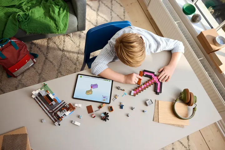 Zestaw klocków LEGO Minecraft Kilofowa kopalnia, 530 el. 21277 (5702017815510) - obraz 8