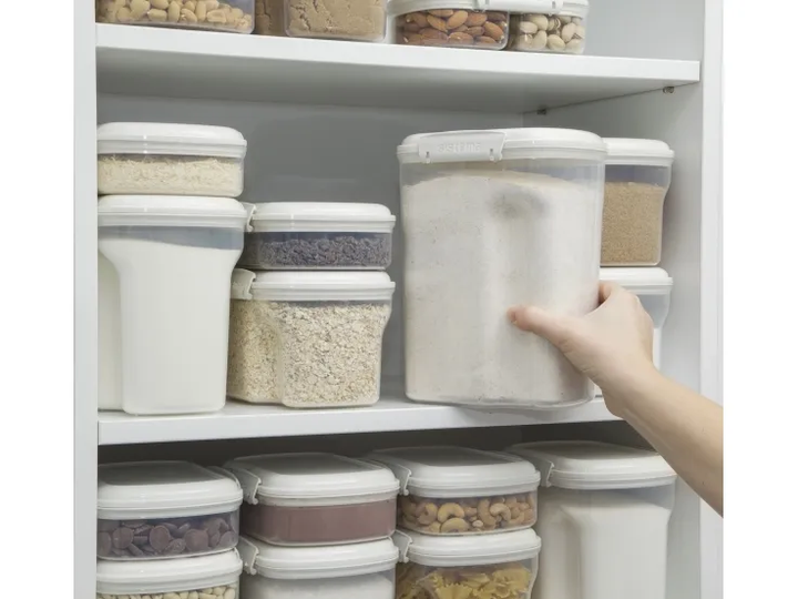 Кухонний контейнер для сипучих продуктів Sistema білий 3.25 л + мірний стакан (9414202012500) - зображення 2