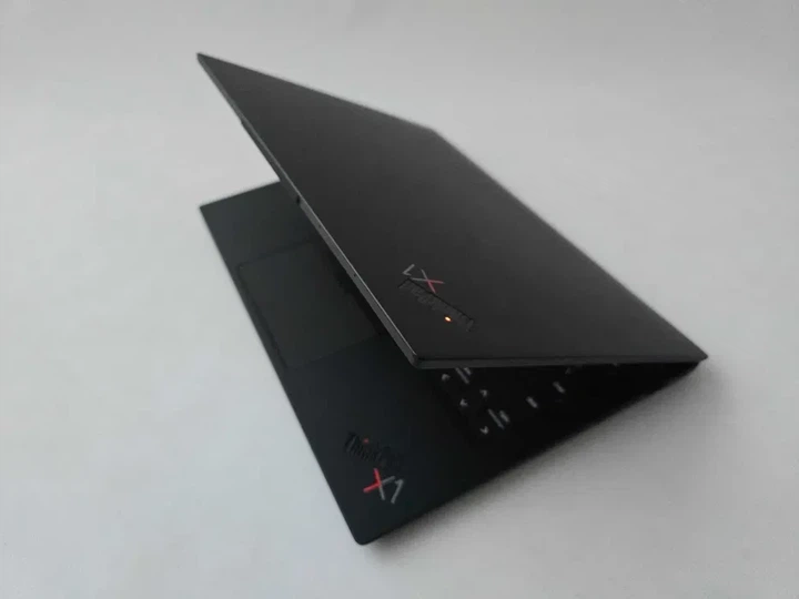 Ноутбук Lenovo ThinkPad X1 Carbon Gen 10 I7 1255U/RAM 16GB/SSD 500GB/WIN 11 Б\В - зображення 6