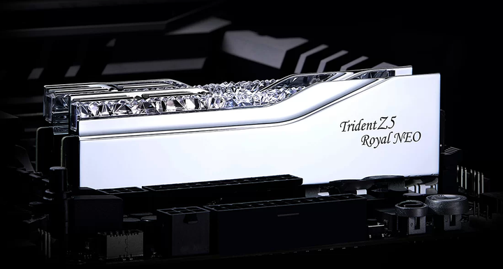 Pamięć RAM G.Skill DDR5-8000 32768MB PC5-64000 (Kit of 2x16384MB) Trident Z5 Royal Neo Silver (F5-8000J3848H16GX2-TR5N) - obraz 6