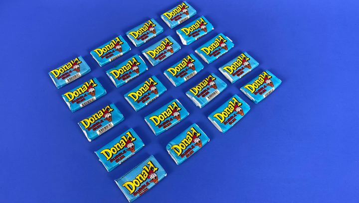 Набір Жувальна Гумка Donald Bubble Gum 10шт Blue 4,5g - Фото 4 Набір Жувальна Гумка Donald Bubble Gum 10шт Blue 4,5g - зображення 4