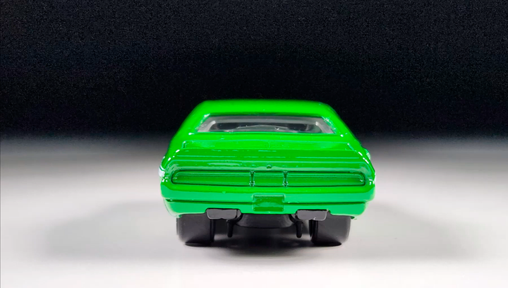 Машинка Базовая Hot Wheels '70 Dodge Hemi Challenger Muscle Mania