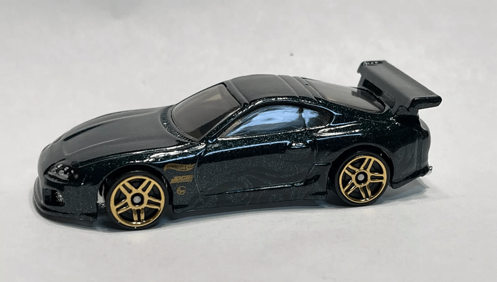 Машинка Базова Hot Wheels Toyota Supra The `90S 1:64 HTB09