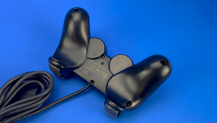 Геймпад Дротовий Sony PlayStation 2 SCPH-10010 DualShock 2 Black 2.5m Б/У - Фото 9 Геймпад Дротовий Sony PlayStation 2 SCPH-10010 DualShock 2 Black 2.5m Б/У - зображення 9