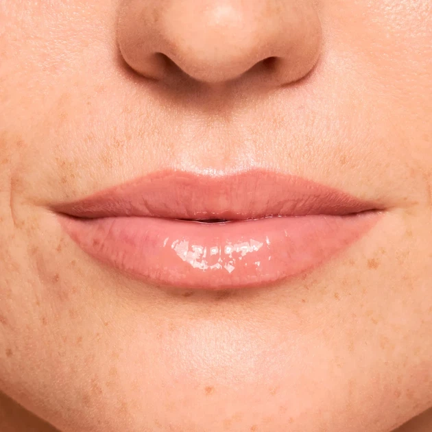 Пептидный бальзам для губ ColourPop "Caramel Latte" Fresh Kiss Glossy Balm - изображение 4