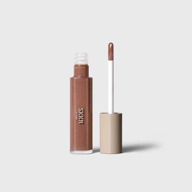 Блеск для губ SKKN BY KIM Nude 06 Lip Shimmer Gloss, Kim Kardashian - Фото 3 Блеск для губ SKKN BY KIM Nude 06 Lip Shimmer Gloss, Kim Kardashian - изображение 3
