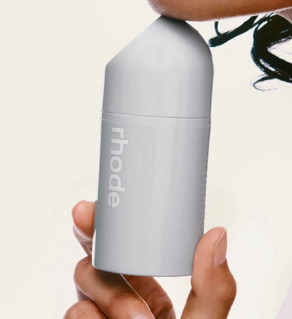 Пептидный флюид для лица с гиалуроновой кислотой Rhode peptide glazing fluid - изображение 5