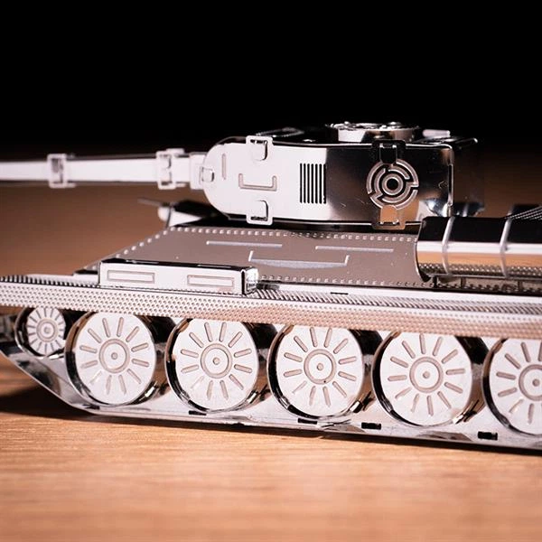 Коллекционная модель-конструктор Metal Time Танк T-34/85 (MT071) - изображение 4
