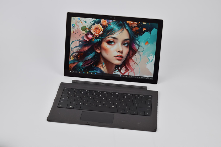 Ультрабук-планшет Microsoft Surface Pro 4 1724 i7-6650U / 8