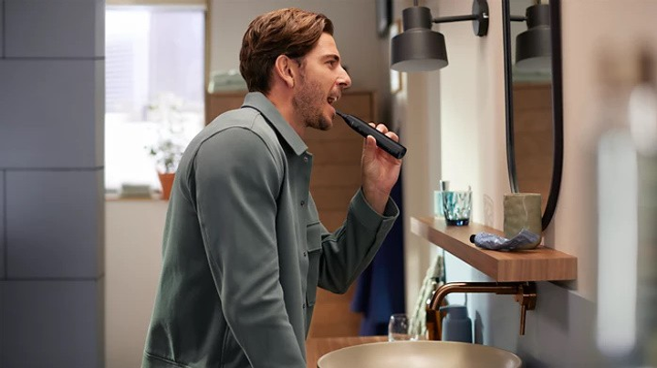 Електрична зубна щітка Philips Series 5300 HX7101/02 + TC - зображення 5