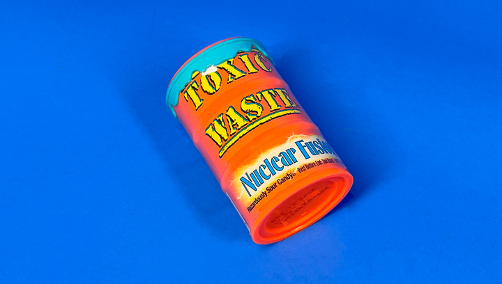 Набор Конфеты 4шт Toxic Waste Orange Nuclear Fusion Sour Candy 42g - изображение 4