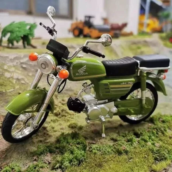 Модель мотоцикла, воспроизводит Honda JH-70 до мельчайших деталей, со световыми и звуковыми эффектами - Фото 8 Модель мотоцикла, воспроизводит Honda JH-70 до мельчайших деталей, со световыми и звуковыми эффектами - изображение 8
