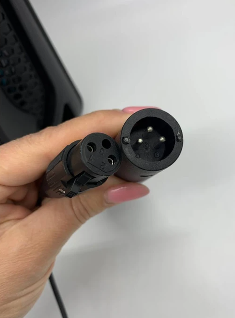 Колонка портативна Kimiso QS-5805 з мікрофоном і світломузкою - Фото 3 Колонка портативна Kimiso QS-5805 з мікрофоном і світломузкою - зображення 3