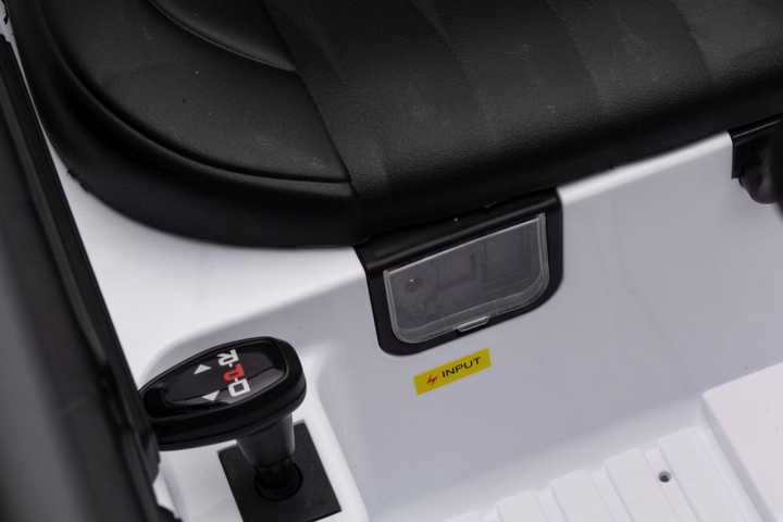 Samochód elektryczny dla dzieci Lean Toys Mercedes G500 4x4 Biały (5905515359061) - obraz 2