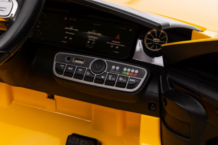 Samochód elektryczny dla dzieci Lean Toys Mercedes CLA 45s AMG 4x4 Żółty (5905991011590) - obraz 6