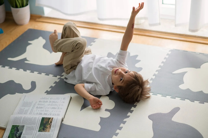 Mata piankowa dla dzieci RICOKIDS puzzle zwierzątka 6 szt białe i szare (5908220470748) - obraz 9