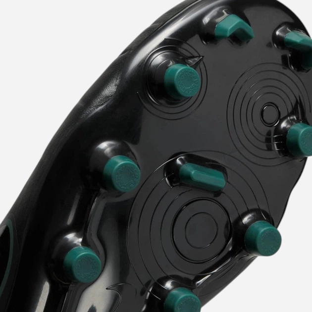 Buty piłkarskie korki młodzieżowe chłopięce Nike Jr Legend 10 Club Fg/Mg DV4352-002 37.5 (5Y US) Czarne (197597386089) - obraz 7