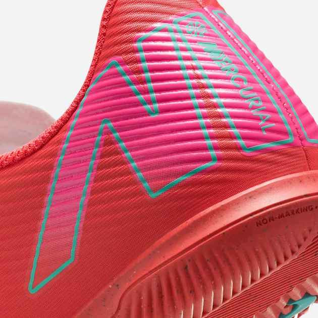 Buty piłkarskie halówki młodzieżowe chłopięce Nike Jr Vapor 16 Club Ic FQ8289-800 38 (5.5Y US) Czerwone (197602979084) - obraz 7
