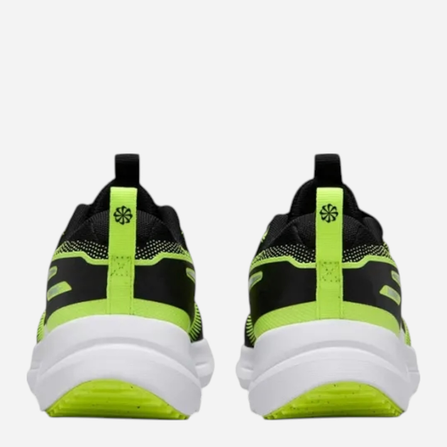 Підліткові кросівки для дівчинки Nike Cosmic Runner (Gs) HM4402-005 37.5 (5Y) Чорні (197860559219) - зображення 4