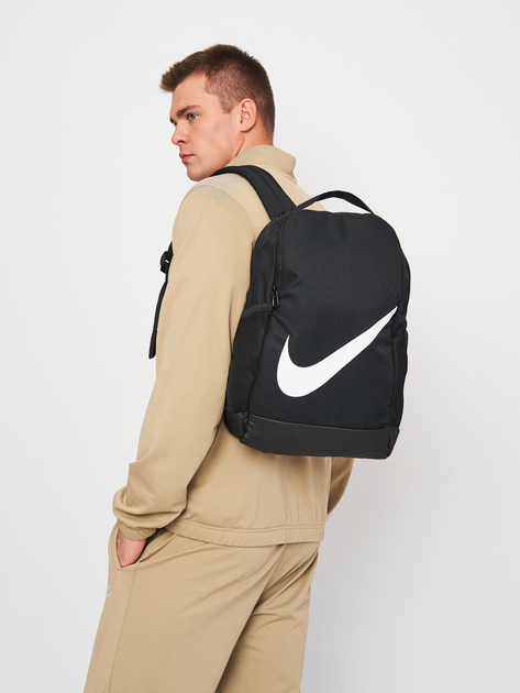 Рюкзак спортивний тканинний 18 л вміщує формат А4 Nike Y Nk Brsla Bkpk - Sp23 DV9436-010 Чорний (196154143929) - зображення 2