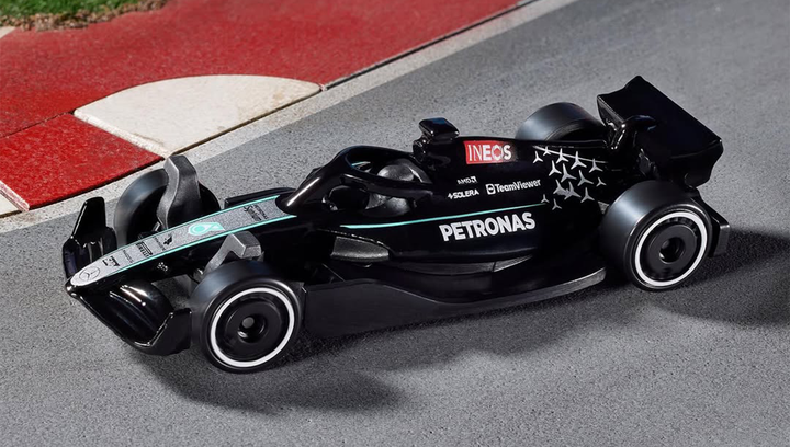 ミニカー Mercedes GP Petronas Коллекционная Модель Bburago F1 Mercedes-AMG PETRONAS W14 E