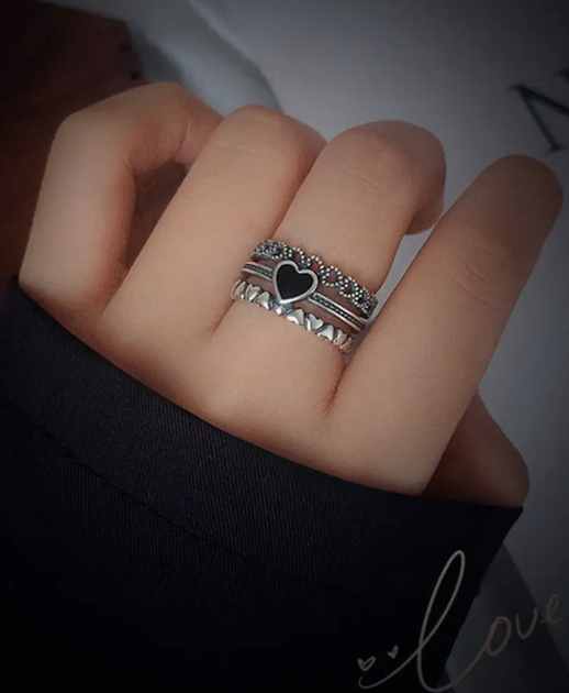 Кільце багатошарове Fashion Jewelry вінтажне із серцем універсальний розмір сріблястий колір (SVS) - зображення 3