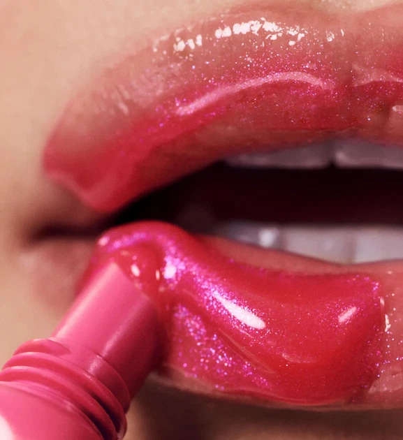 Лімітований пептидний бальзам для губ Rhode "SUGAR COOKIE" Rhode peptide lip tint - Фото 5 Лімітований пептидний бальзам для губ Rhode "SUGAR COOKIE" Rhode peptide lip tint - зображення 5