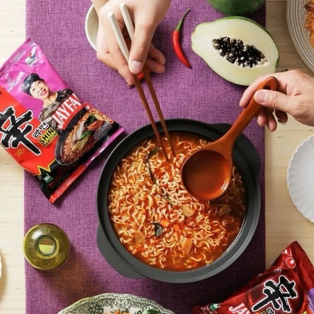 Шин Рамен Nongshim со вкусом том яма 123 г - Фото 2 Шин Рамен Nongshim со вкусом том яма 123 г - изображение 2