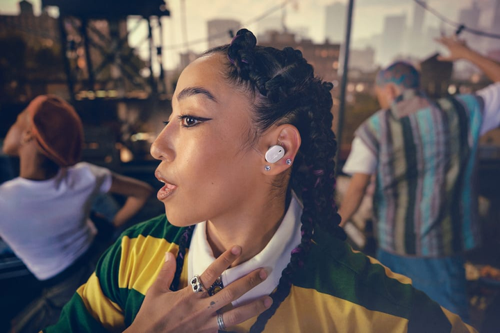 Słuchawki JBL Tune Buds 2 White (JBLTBUDS2WHT) - obraz 15