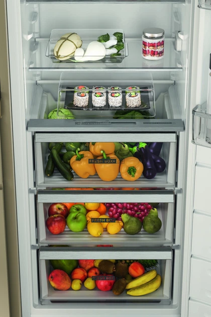 Комплект Whirlpool Морозильная камера WHSD18F013D1 + Встроенный