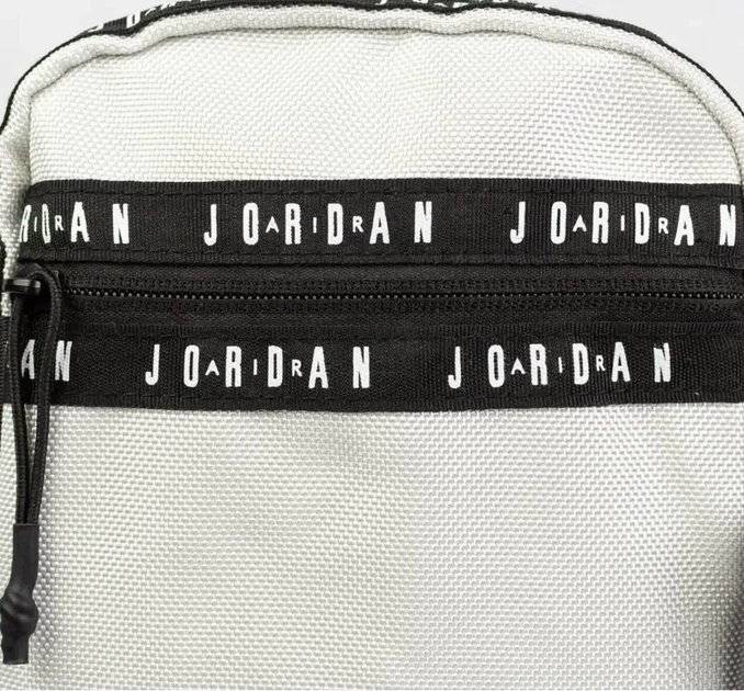 Сумка через плечо Jordan с монограммным ремнём, в белом цвете. - изображение 4