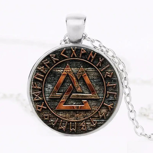 Кулон Валькнут в руническом колі Valknut Norse амулет оберіг талісман підвіска сріблястий - Фото 1 Кулон Валькнут в руническом колі Valknut Norse амулет оберіг талісман підвіска сріблястий - зображення 1