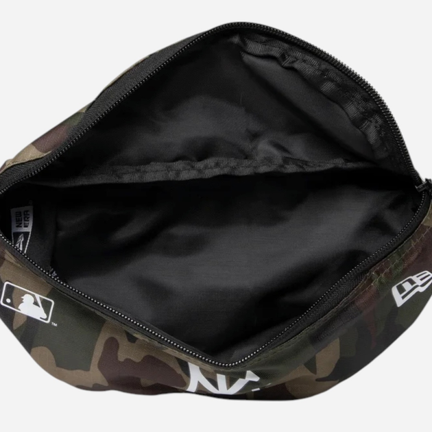 Сумка на пояс бананка тканинна New Era Mlb Mini Waist Bag Neyyan Wdc 60137352 Камуфляжна (0195489631682) - зображення 5