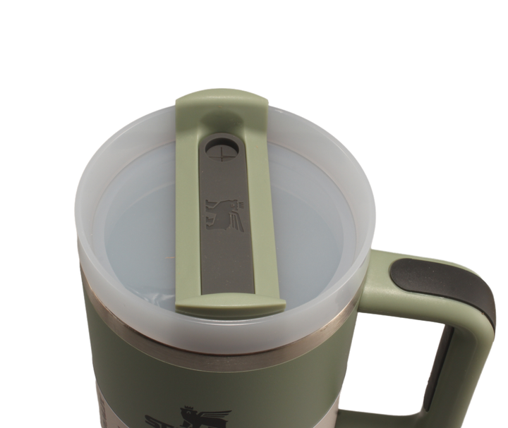 Термос термокружка Stanley Quencher H2.0 Tumbler из нержавеющей стали Олива 1,18 л KT6007801 - Фото 8 Термос термокружка Stanley Quencher H2.0 Tumbler из нержавеющей стали Олива 1,18 л KT6007801 - изображение 8
