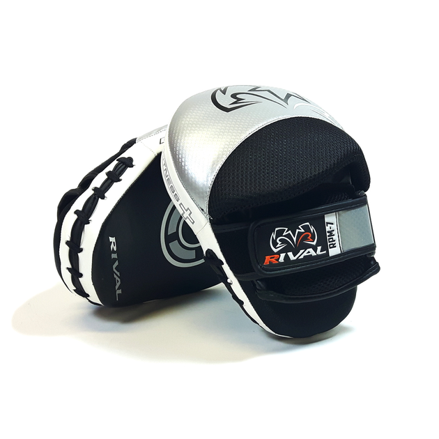 Лапы Rival RPM7 Fitness Punch Mitts Silver-Black (RPM7-Silver/Black) - Фото 2 Лапы Rival RPM7 Fitness Punch Mitts Silver-Black (RPM7-Silver/Black) - изображение 2