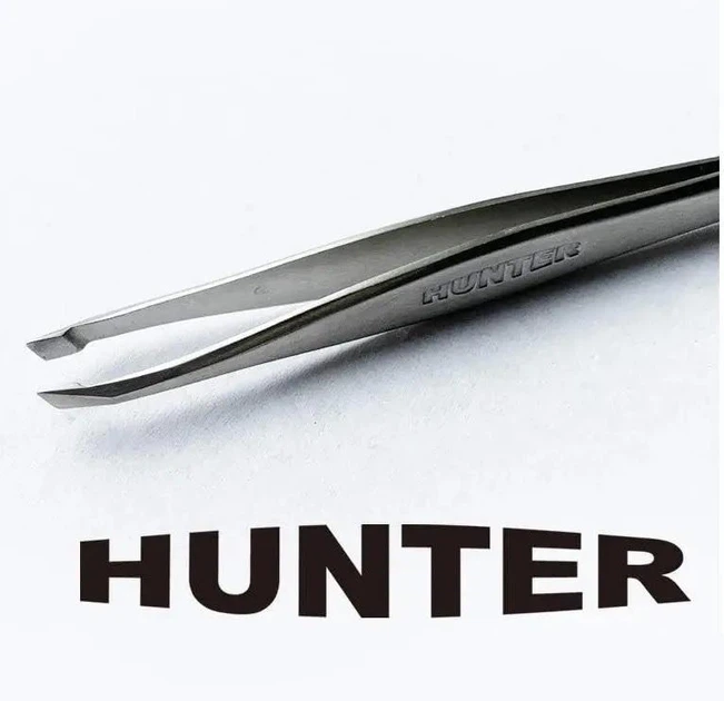 Пинцет для бровей с изогнутыми кончиками Kobayashi HUNTER Tweezers, 1 шт - изображение 3