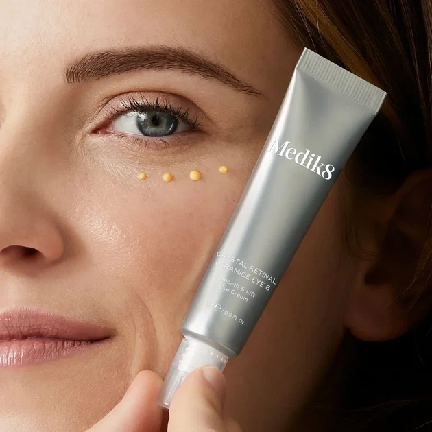 Crystal retinal ceramide eye 10 крем для розгладження та підтягування шкіри навколо очей з вітаміном А Medik8 15ml - изображение 2