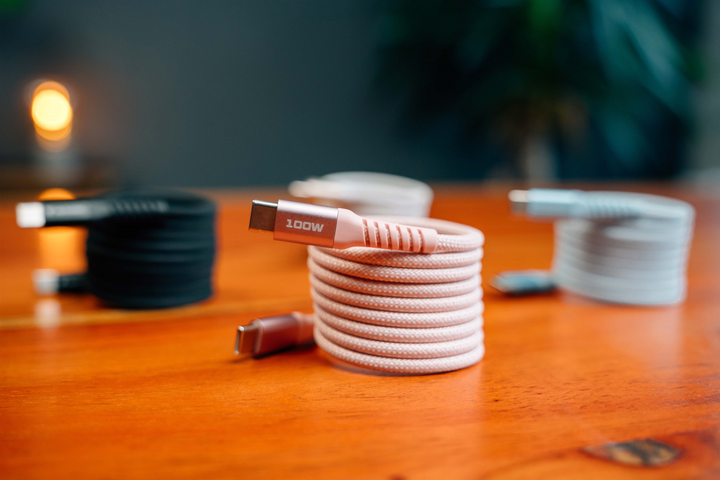 Kabel zasilający i synchronizacyjny Verbatim 100 W z magnesem, USB-C do USB-C, 120 cm, różowy (23942318576) - obraz 7