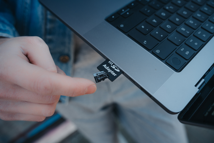 Karta pamięci Verbatim Pro microSDHC 128GB Class UH-3 + SD-adapter (23942470441) - obraz 3