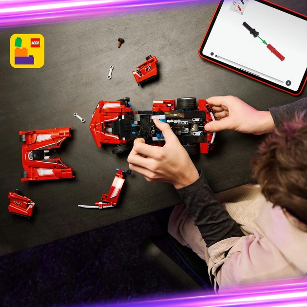 Конструктор LEGO Technic Ferrari FXX K 897 деталей (42212