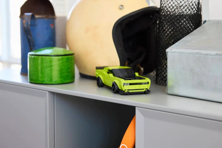 Конструктор LEGO Speed Champions Спортивний автомобіль Dodge Challenger SRT Hellcat 390 деталей (77237) - Фото 9 Конструктор LEGO Speed Champions Спортивний автомобіль Dodge Challenger SRT Hellcat 390 деталей (77237) - зображення 9