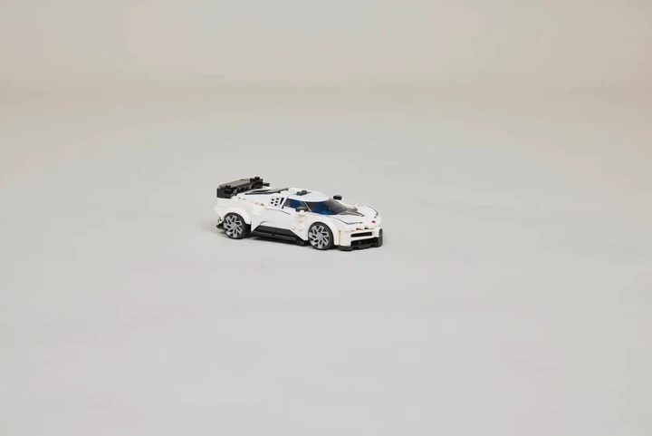 Конструктор LEGO Speed Champions Спортивный гиперкар Bugatti Centodieci 291 деталь (77240) - Фото 10 Конструктор LEGO Speed Champions Спортивный гиперкар Bugatti Centodieci 291 деталь (77240) - изображение 10