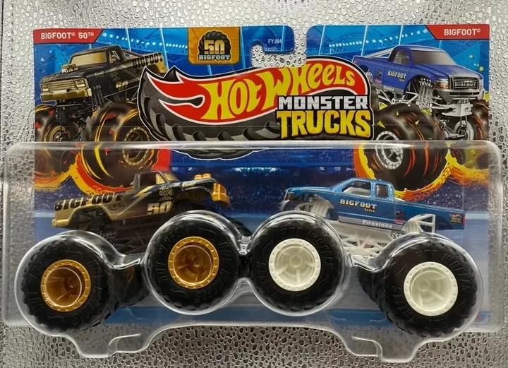 Набір 2 монстр-траки Hot Wheels Bigfoot 50th vs Bigfoot (FYJ64.JCC69) - зображення 3