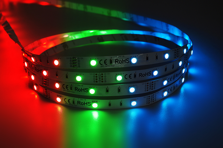 Професійна світлодіодна стрічка MW Lighting RGB HQS 7.2 Вт/м 24В 30LED IP33 5м (5902135157046) - зображення 2