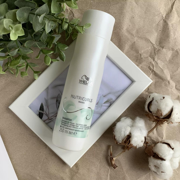 Szampon Wella Nutricurls Waves do włosów kręconych bez siarczanów 250 ml (4064666041643) - obraz 2